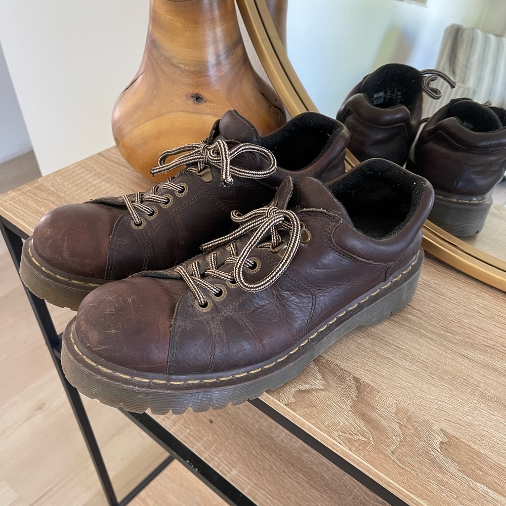Vintage Dr. Marten Mens Chunky Leather Shoes